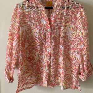 Beautiful bright blouse that button down the front of the top